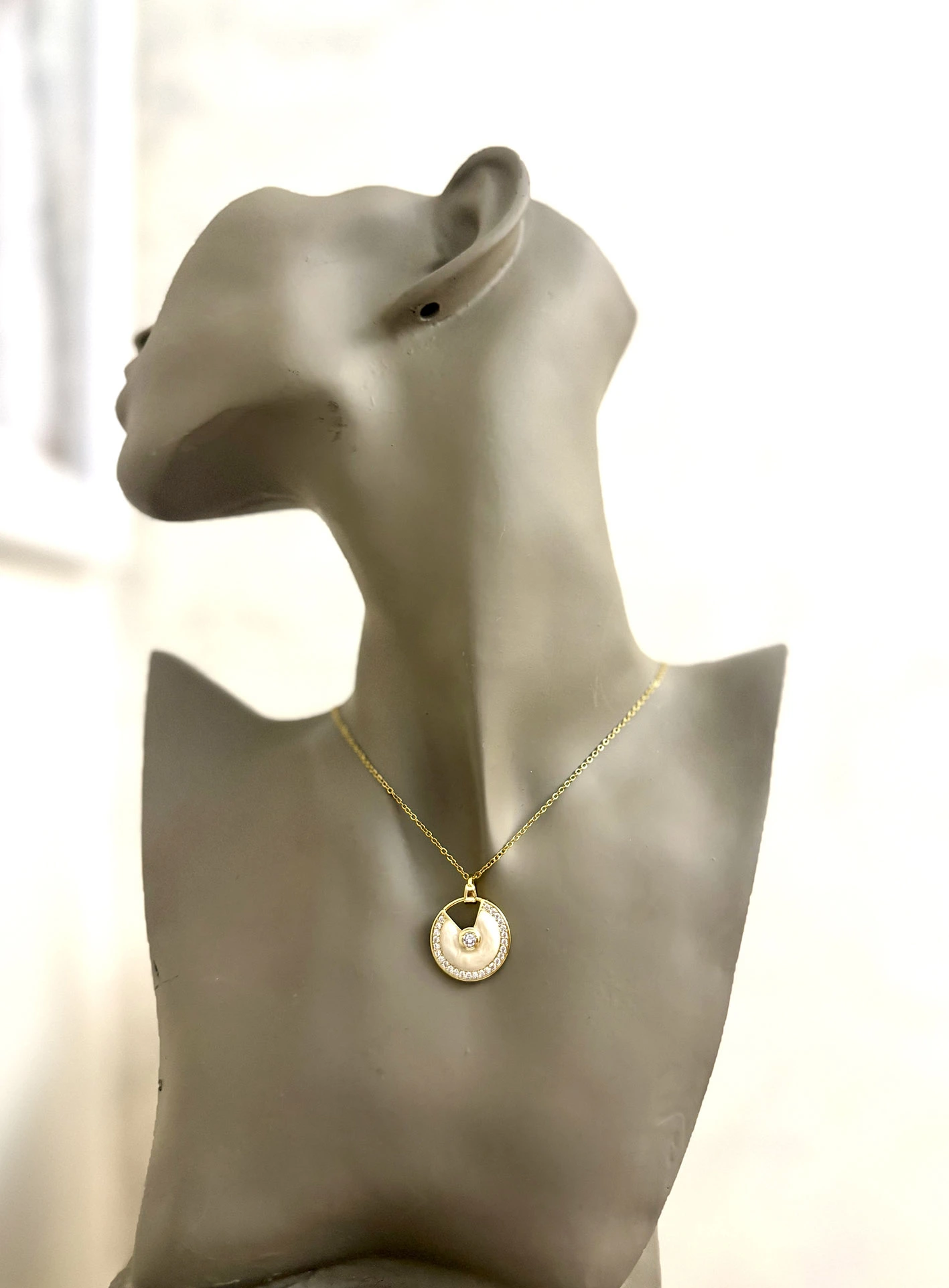 گردنبند صدفی استیل 